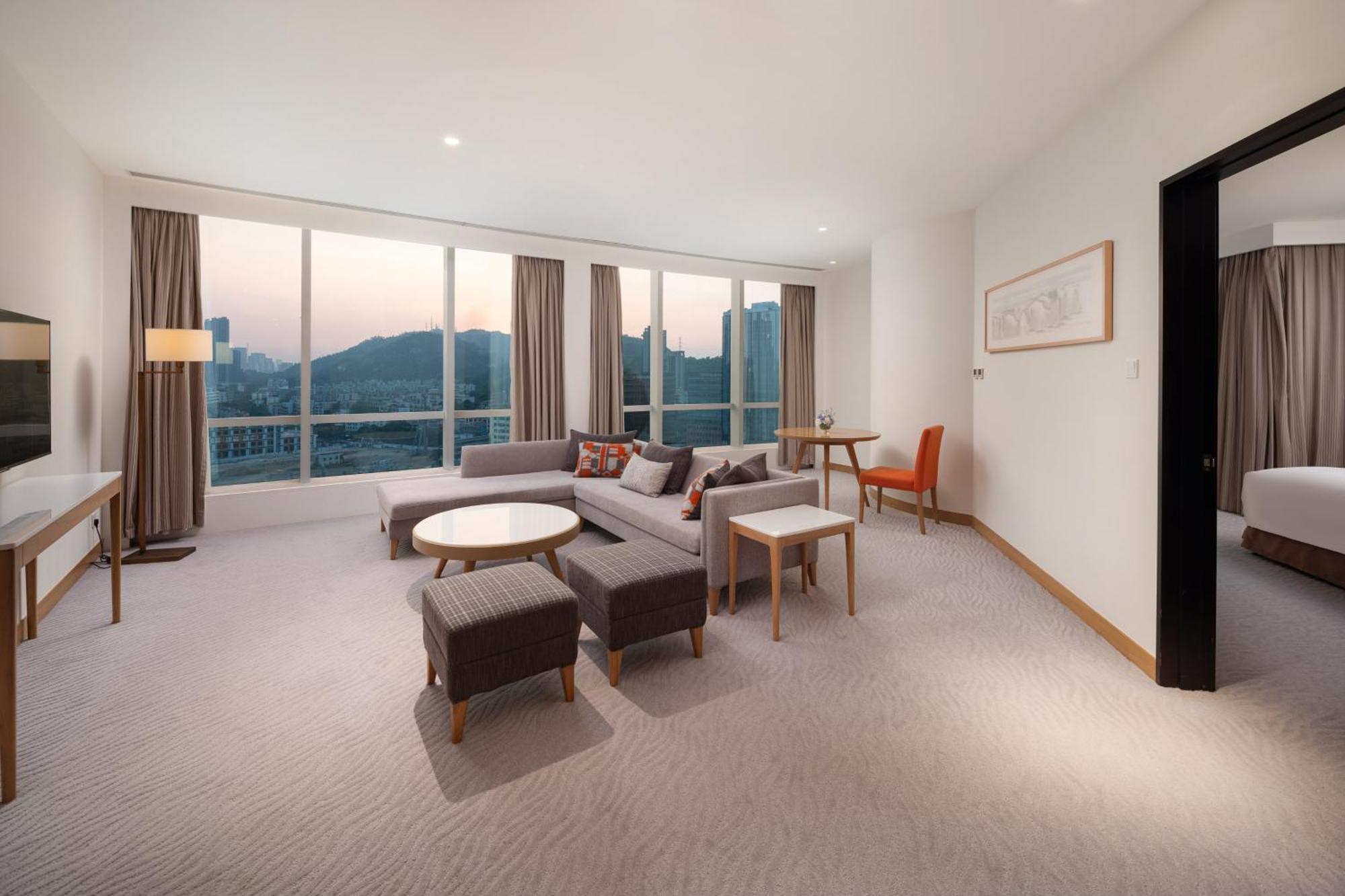 Crowne Plaza Zhuhai City Center By Ihg - Offers Free One-Way Shuttle To Chimelong Ocean Kingdom Exteriér fotografie