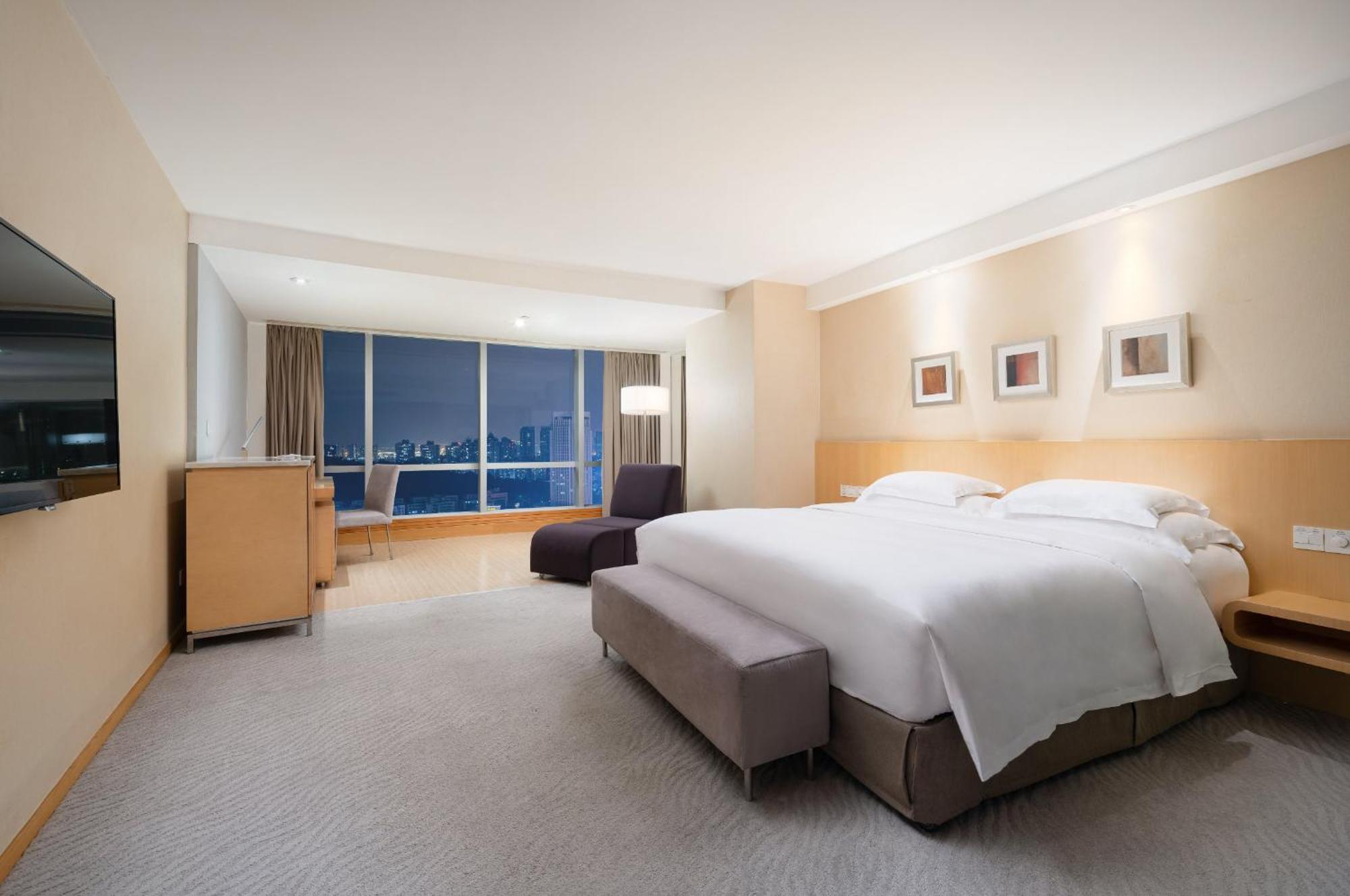 Crowne Plaza Zhuhai City Center By Ihg - Offers Free One-Way Shuttle To Chimelong Ocean Kingdom Exteriér fotografie
